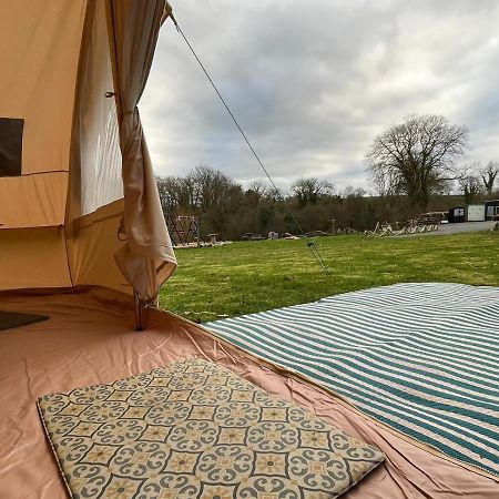 1 Glamping Tent With Kitchen & Electric On Small Family Campsite, No Bedding Supplied Narberth Exterior foto
